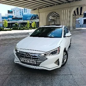 Hyundai Elantra 2020