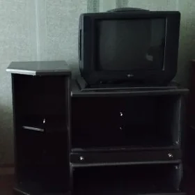 Телевизор  LG оригинал