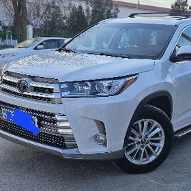 Toyota Highlander 2017