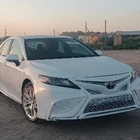 Toyota Camry 2023