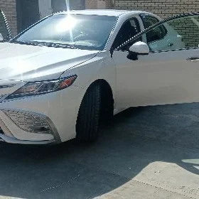 Toyota Camry 2020
