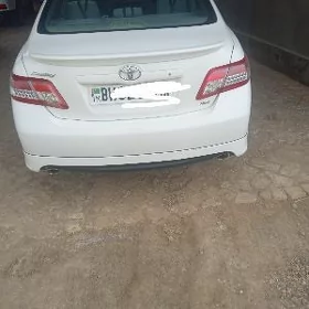 Toyota Camry 2011