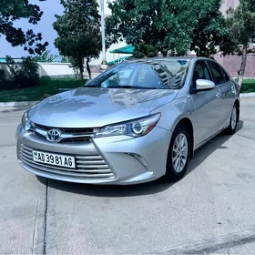 Toyota Camry 2015