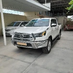 Toyota Hilux 2022