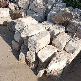 daş