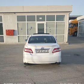 Toyota Camry 2011