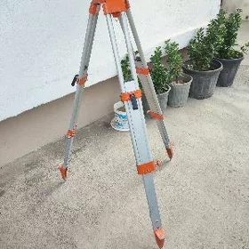 Ştatiw alýumin leica