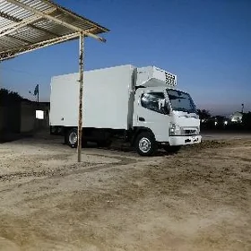 Mitsubishi Canter 2013