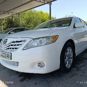Toyota Camry 2011