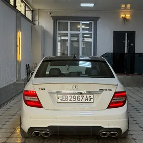 Mercedes-Benz C300 2010