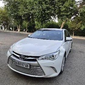 Toyota Camry 2017