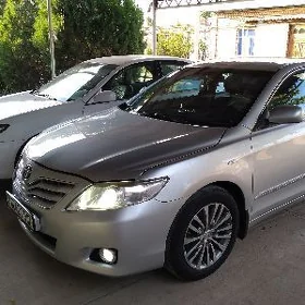 Toyota Camry 2010