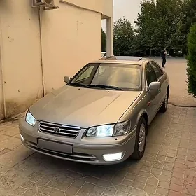 Toyota Camry 2000