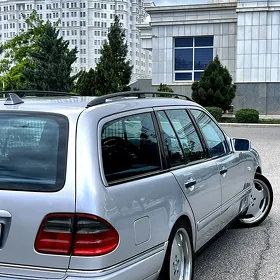 Mercedes-Benz E320 1999