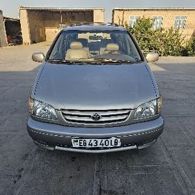 Toyota Sienna 2002