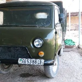 UAZ Profi 1985