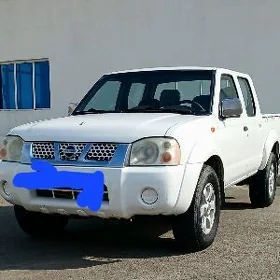 Nissan Navara 2012