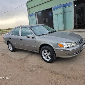 Toyota Camry 2000