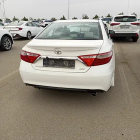 Toyota Camry 2017