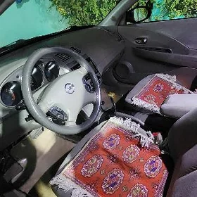 Nissan Altima 2003
