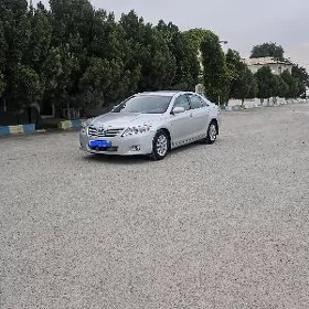 Toyota Camry 2011