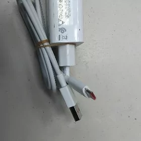 Redmi zaryadnik orginal