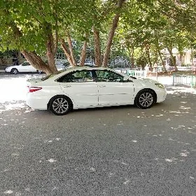 Toyota Camry 2017