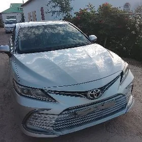 Toyota Camry 2022