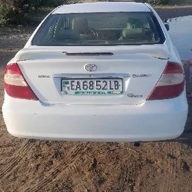 Toyota Camry 2004