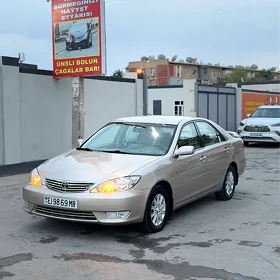 Toyota Camry 2003