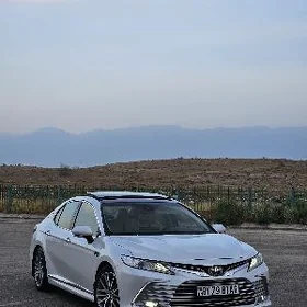 Toyota Camry 2021