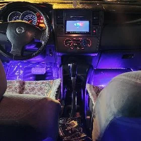 Nissan Versa 2012