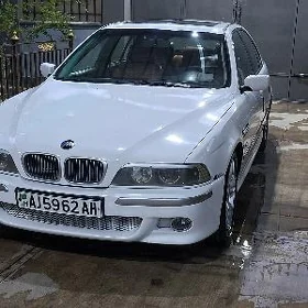 BMW E39 2001
