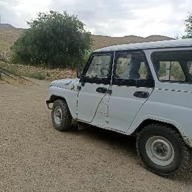 UAZ 469 1996