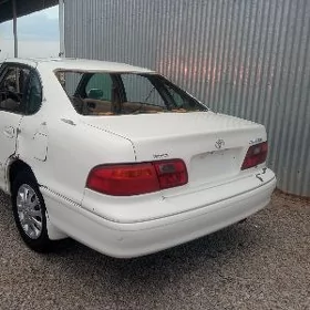 Toyota Avalon 1999