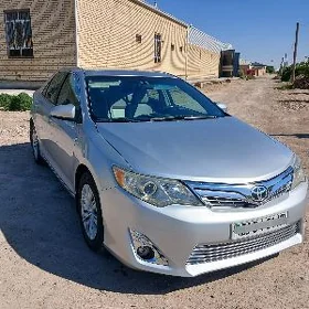 Toyota Camry 2013