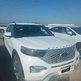 Ford Explorer 2023