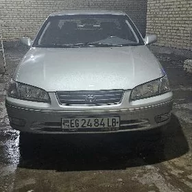 Toyota Camry 2000