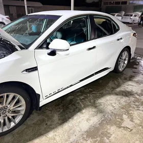 Toyota Camry 2022