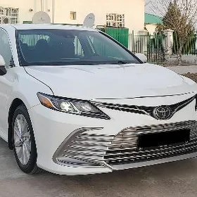 Toyota Camry 2023