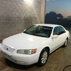 Toyota Camry 1999