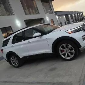 Ford Explorer 2021