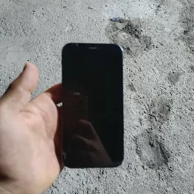 iPhone XR 13 Pro