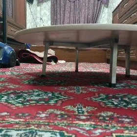 стол