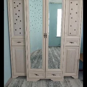 б/у шифоньер