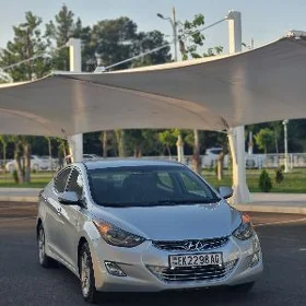 Hyundai Elantra 2011