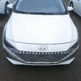Hyundai Elantra 2022
