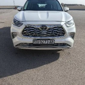 Toyota Highlander 2020