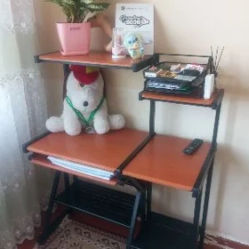 Кампютырны стол