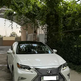 Lexus ES 350 2016